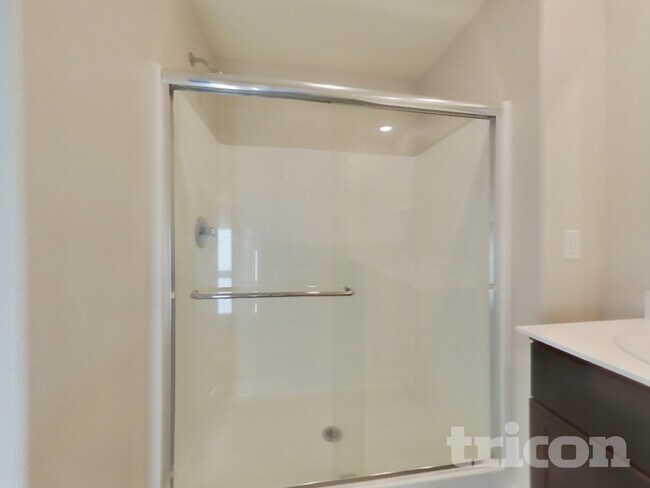 Building Photo - 904 Convair Ct