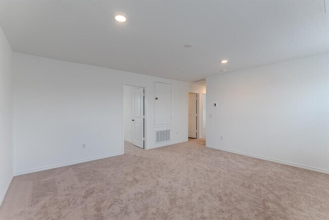 Building Photo - 15178 Cyn Rpds Rd