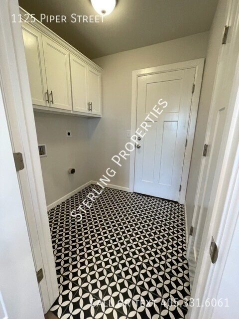 Building Photo - 1125 Piper St
