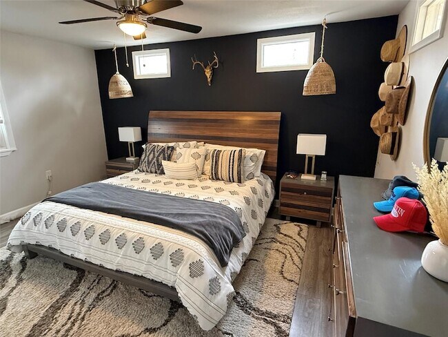 Building Photo - 15504 Enid Dr