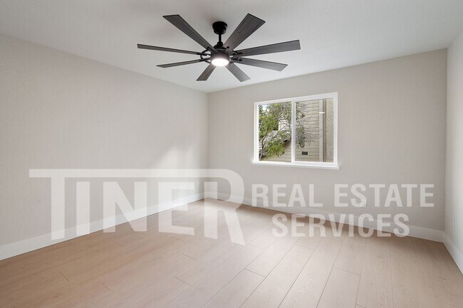 Building Photo - 5250 Fenton Way