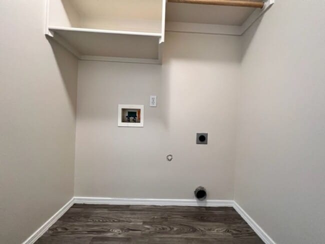Building Photo - 8137 Waterfowl Ave