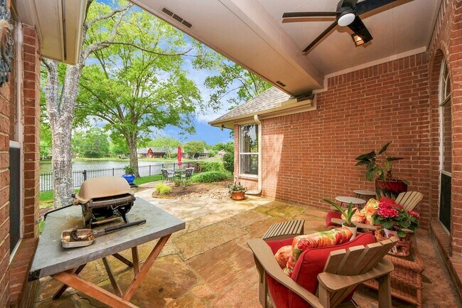 Building Photo - 19 Wild Meadow Ct