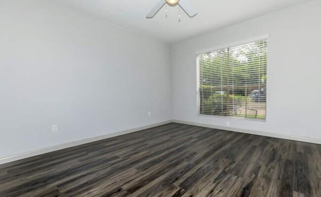 Building Photo - 2 bedroom in League City TX 77573