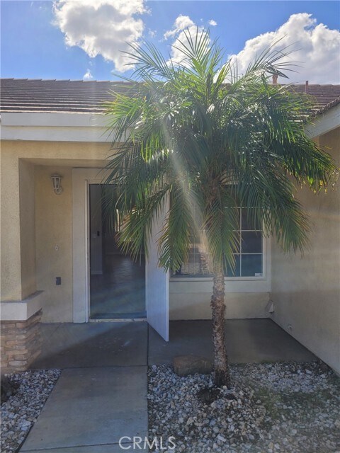 Building Photo - 18885 Oakview Way