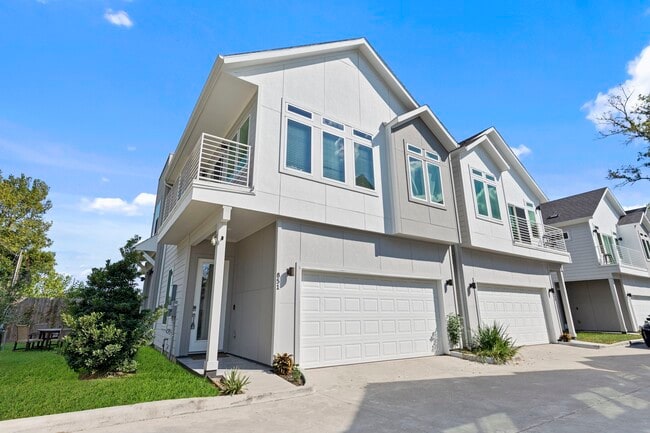 Building Photo - 851 Prosper St