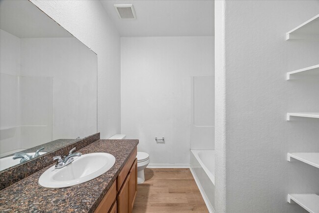 Building Photo - 10750 Nyla Spring St
