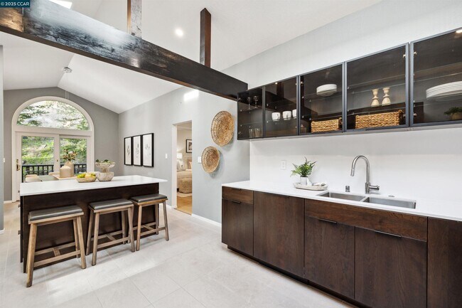Building Photo - 4104 El Nido Ranch Rd