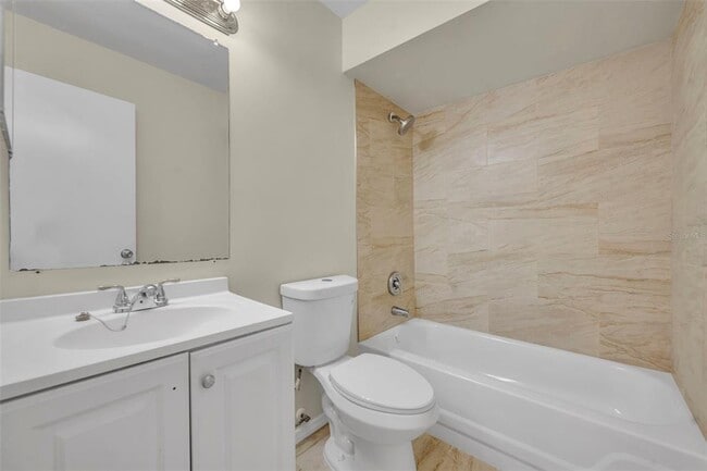 Building Photo - 4124 Pershing Pointe Pl