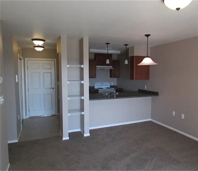 Building Photo - 2821 Ithaca Dr