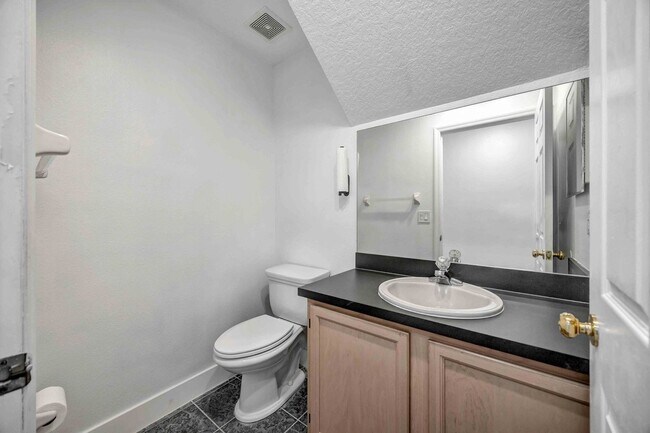 Building Photo - 727 Kensington Lake Cir