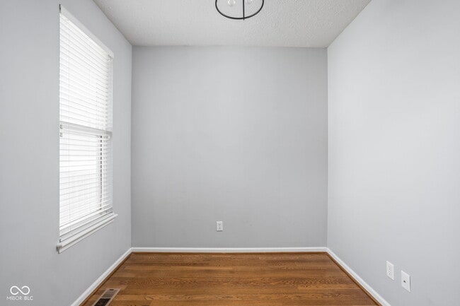 Building Photo - 2213 N Talbott St