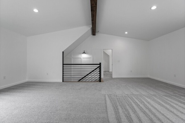 Building Photo - 2537 Stinson Rd