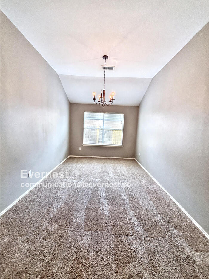 Building Photo - 24018 Blossom Crest Ln