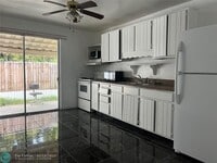 Building Photo - 5627 Sheridan St