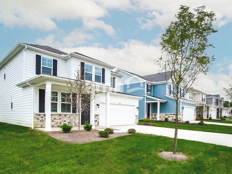 Building Photo - 9040 Henley Ave