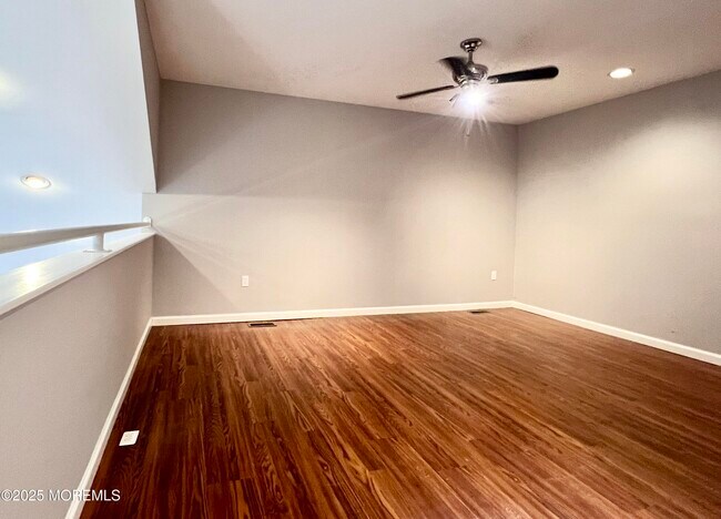 Building Photo - 163 Colony Ln