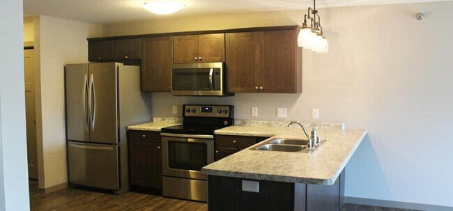 Building Photo - Island City Properties