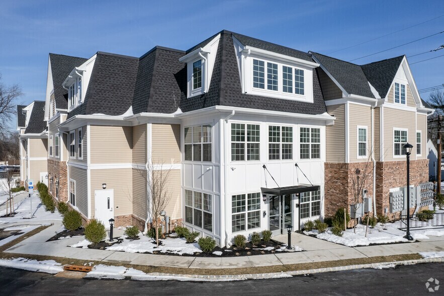 Kristal Falls 135 Stevens Ave Little Falls NJ 07424 Apartment Finder