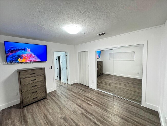 Building Photo - 27450 SW 168th Ave