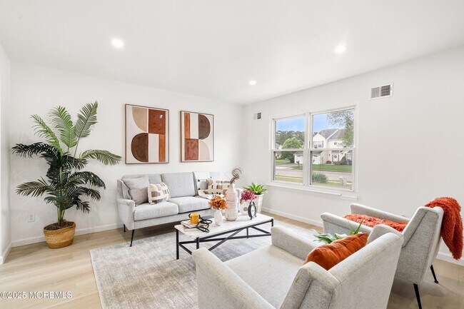 Building Photo - 944 Yellowbank Rd