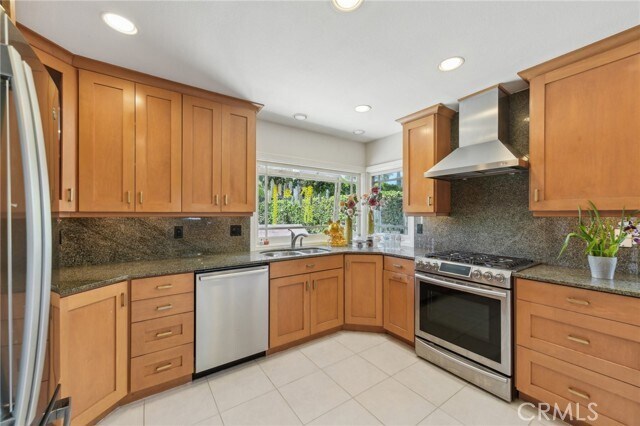 Building Photo - 17675 Rainglen Ln