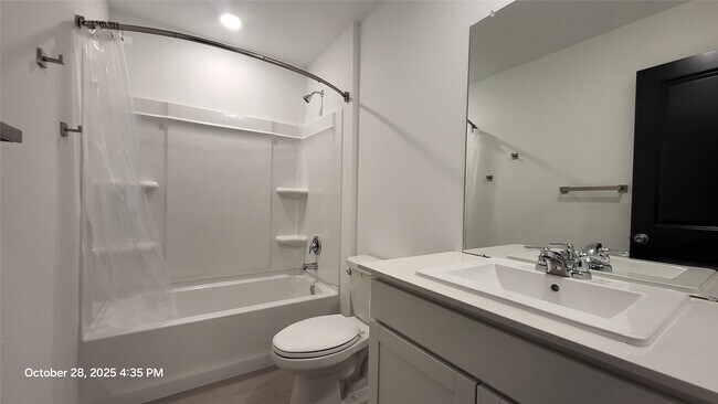 Building Photo - 17921 Valle Cupa Ln