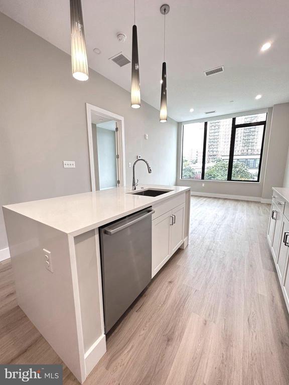 Building Photo - 801 N Fairfax St