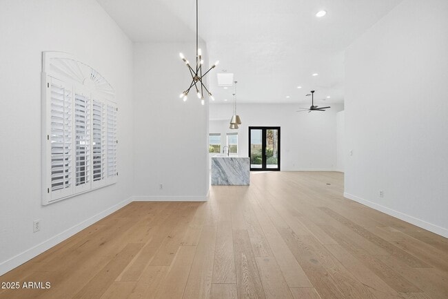 Building Photo - 11415 N 44th St