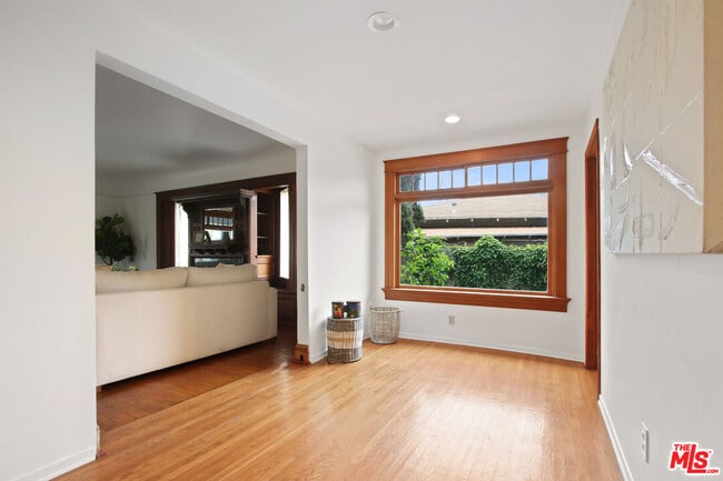 Building Photo - 1616 W 25th St
