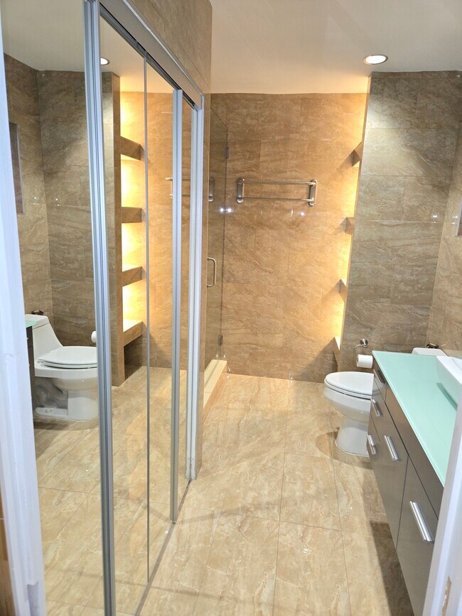 Building Photo - 1822 SW 102nd Pl