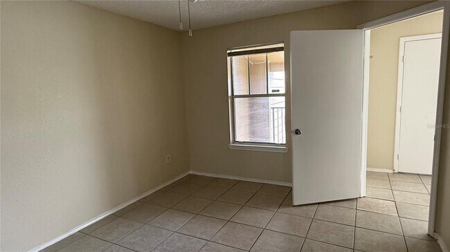 Building Photo - 2203 Key W Ct