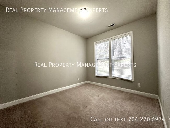 Building Photo - 9824 Coatbridge Dr
