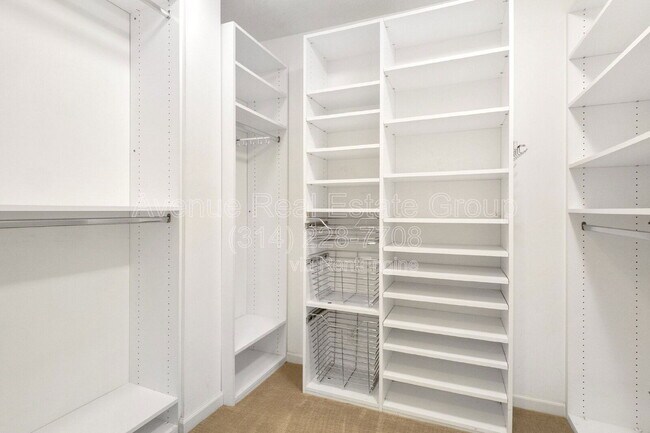 Building Photo - 101 Graybridge Rd