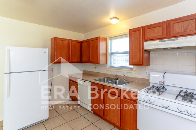 Building Photo - 1401 Illinois Ave