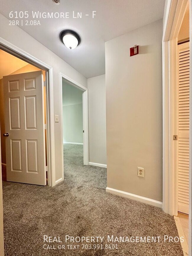 Building Photo - 6105 Wigmore Ln