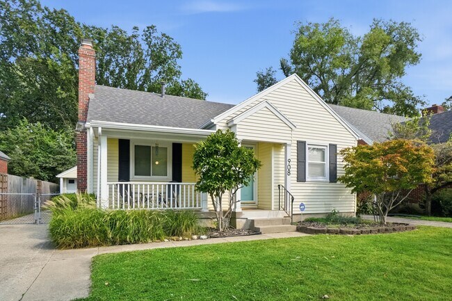 Building Photo - 908 Shroyer Rd