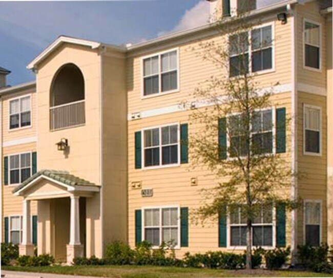 Building Photo - 18489 Bridle Club Dr