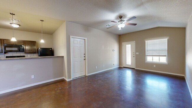 Building Photo - 1705 Aztec Trce