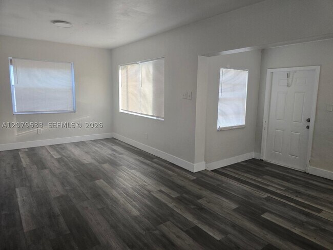 Building Photo - 2431 NW 9th St