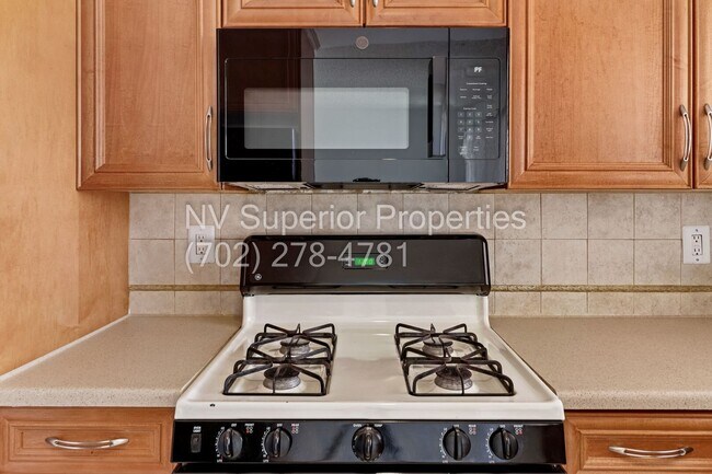 Building Photo - SW!! Spring Valley!! Single Story!!! Covered Patio!!! Fire Place!! Pet Friendly!!! Community Park...