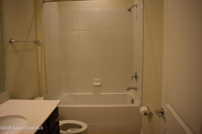 Building Photo - 5039 Sunnytime St