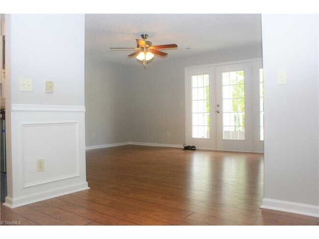 Building Photo - 2616 2C Guyer St