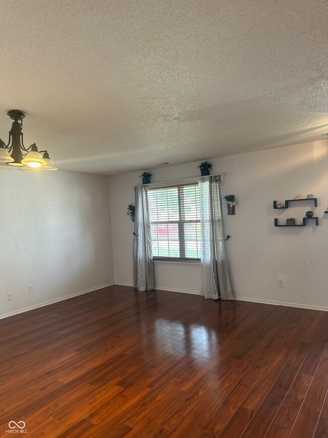 Building Photo - 7122 Tassel Meadow Dr