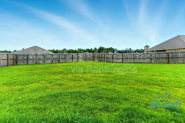 Building Photo - 15610 Lantern Cv