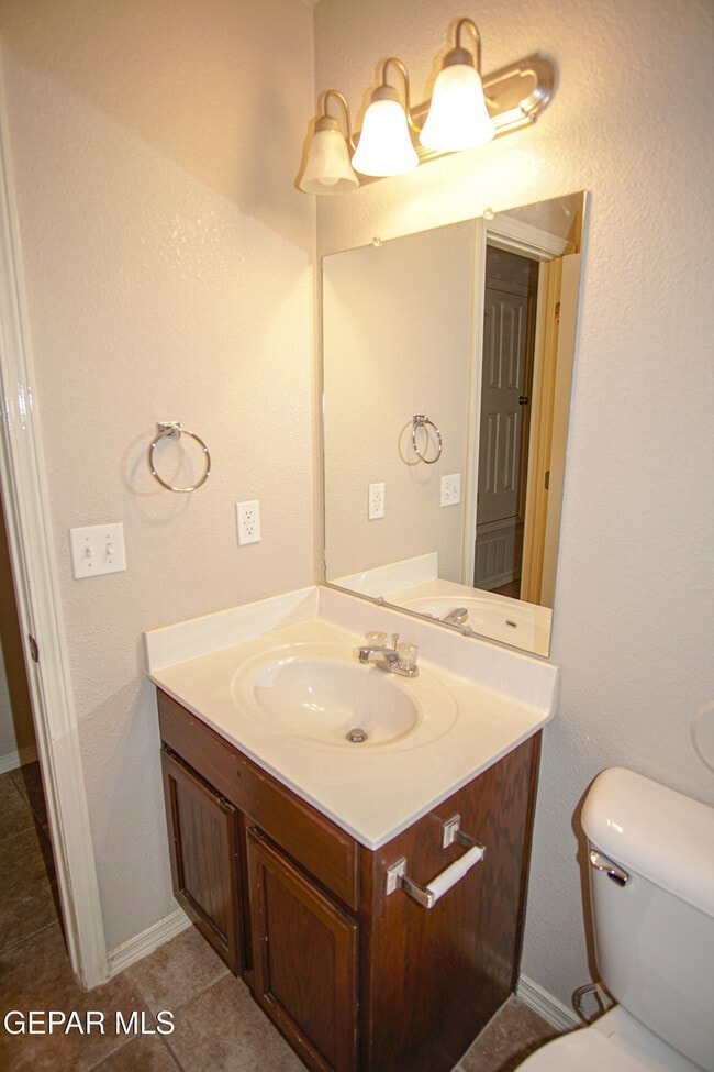 Building Photo - 10692 Canyon Sage Dr