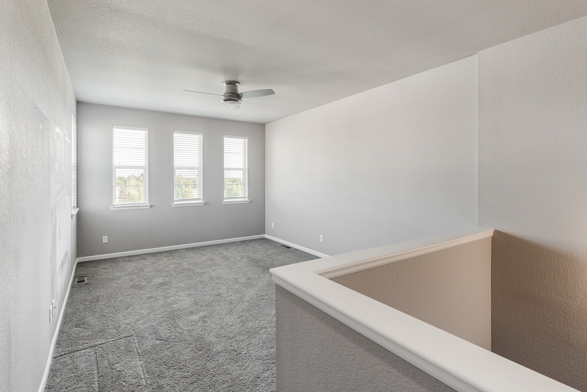 Building Photo - 8920 E Caley Way