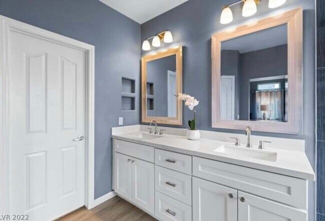 Building Photo - 1811 Puerto Way