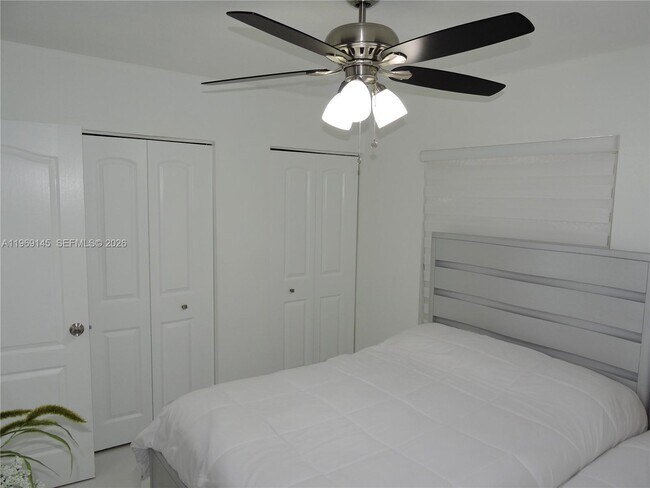 Building Photo - 15220 SW 49th St