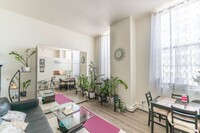 Building Photo - 2 Bed 1 Bath Condo available in Downtown N...